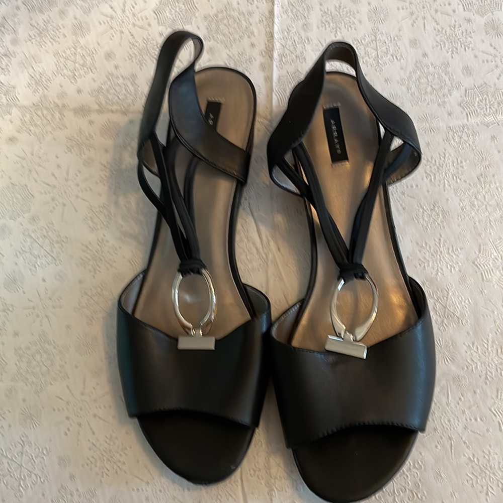 NWT Array shoes - Picture 3 of 10